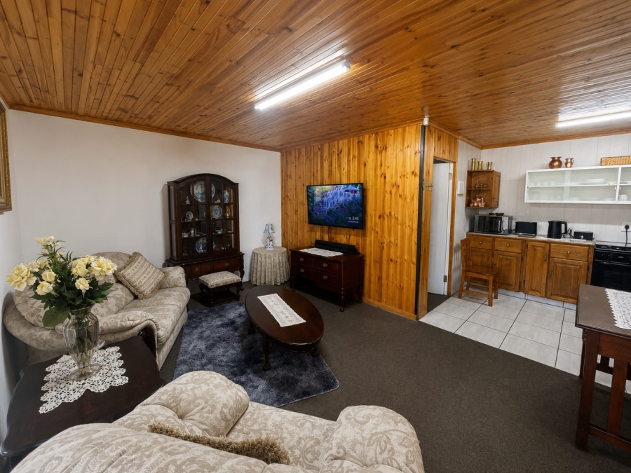 5 Bedroom Property for Sale in Stilbaai Wes Western Cape